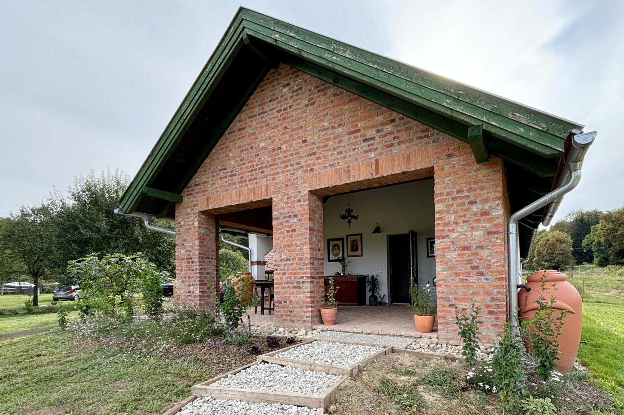 Kosbor Panzió Acomodação com café da manhã Magyarszombatfa Exterior foto